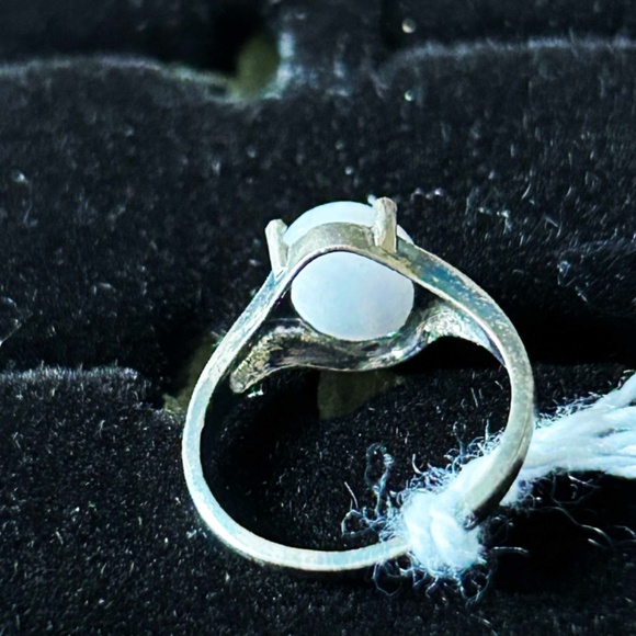 BLUE LACE GEMSTONE RING, STERLING SILVER, LADIES SIZE 6, CABOCHON OVAL, 4 PRONGS - Picture 2 of 4